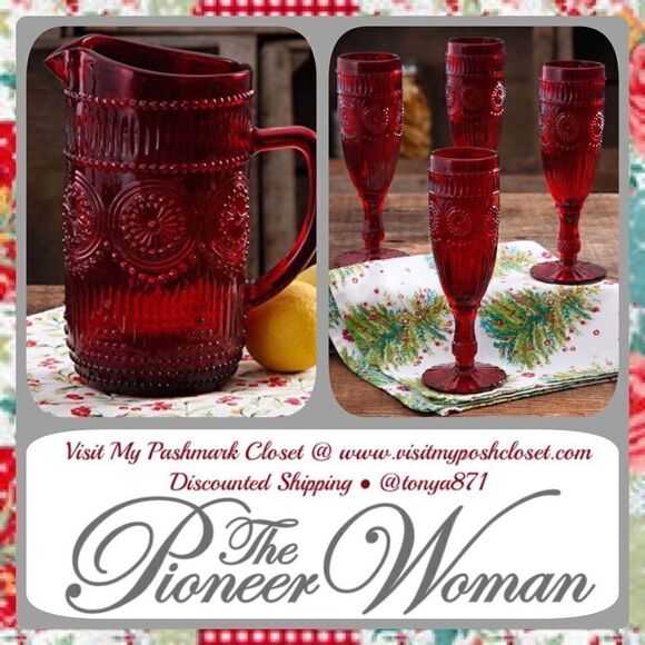 🦋 RARE! 🦋 NEW SET! Pioneer Woman Adeline Christmas Red Pitcher & 4 Flutes - Picture 4 of 9